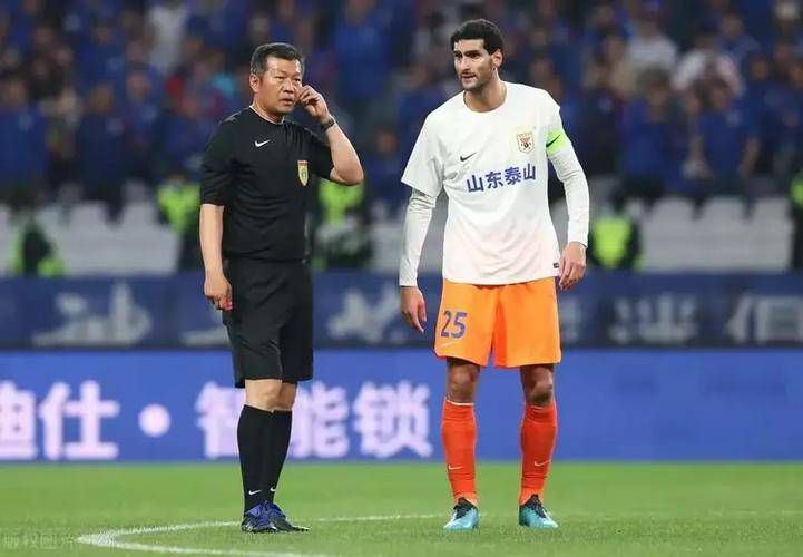 说完，直接开车走人。